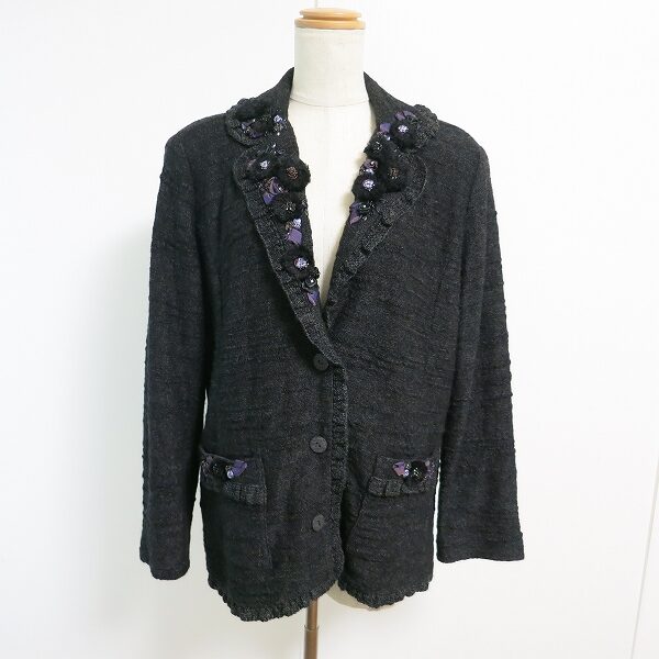 バランスいいお花がアクセント アトリエサガンのジャケットを買取しました