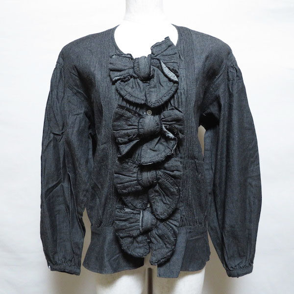 デニム生地×リボンのシック可愛い装いが叶う インゲボルグのブラウスを買取しました