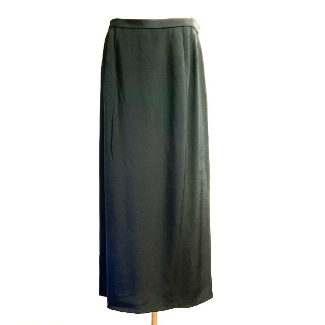 ミセスマダム買取ならお任せ！レリアンのスカートを買取いたしました