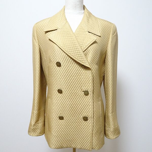 レオナールのジャケットを宅配買取ご利用のお客様よりお買取！陽気さも程よくプラス