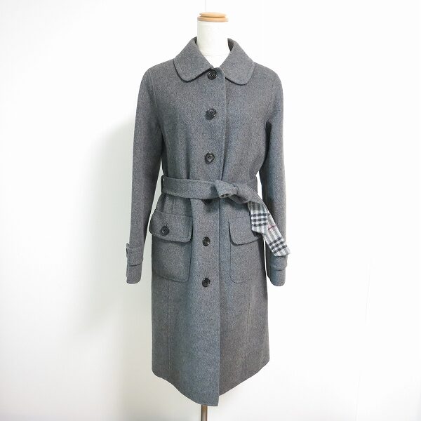 きりっとしつつも可愛く決まる｜バーバリーのコートを買取しました