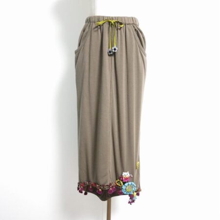 アルベロベロ スカートをお買取！細かい装飾に心ときめきます