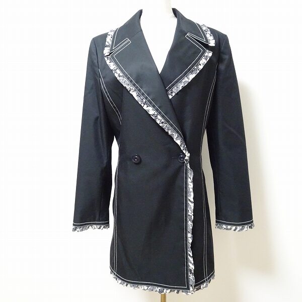 エスカーダのコートをお買取しました｜黒×フリル×レースの相性が最高