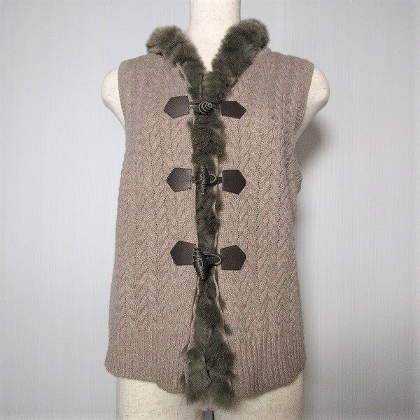出張買取したレリアンのベストをご紹介します！ニットとファーのコラボレーションが素敵