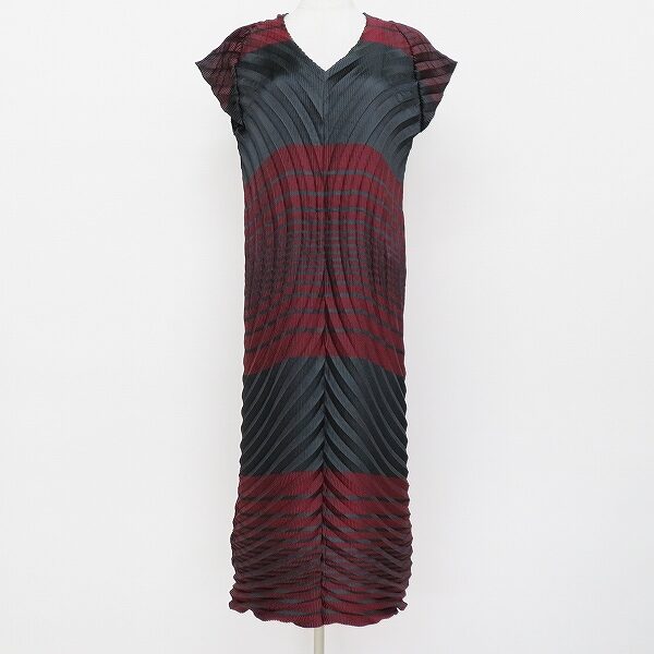 イッセイミヤケのワンピース お買取情報｜ボルドーと黒がシック