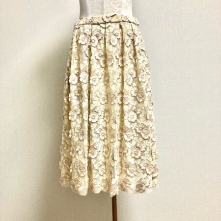 愛らしいチュールにときめく ユキトリイのスカートを買取しました