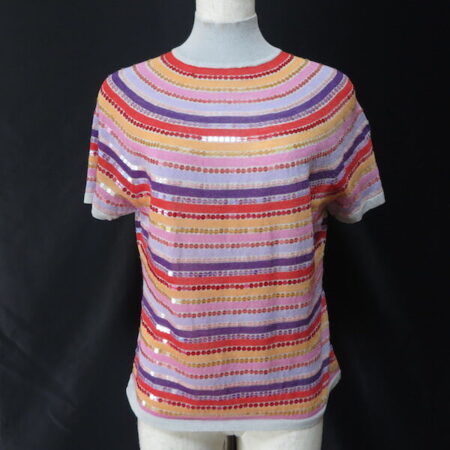 虹のような輝きを感じる トクコのセーターを買取しました