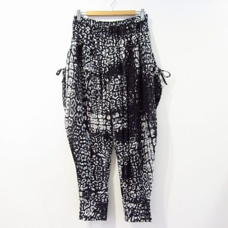 エイココンドウのパンツをお買取｜豪華に見せられるデザインが素敵