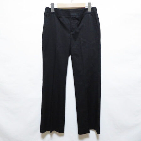 安心感＋スリムさも手に入れられる｜バーバリーのパンツを買取しました