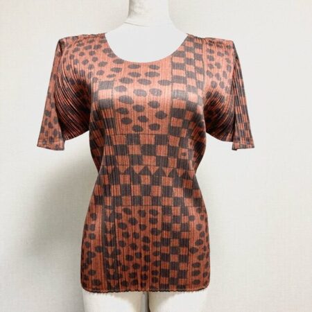 プリーツプリーズのカットソーをお買取｜ポップでアーティスティックなドットが貴重