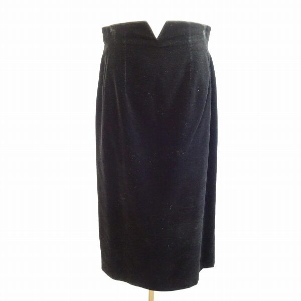 クリスチャンディオールのスカートをお買取しました｜しなやかラインが素敵