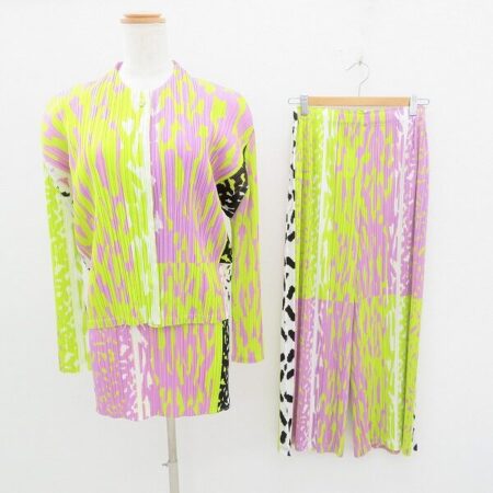 洋服買取情報【プリーツプリーズ】色合い豪華なセットアップです