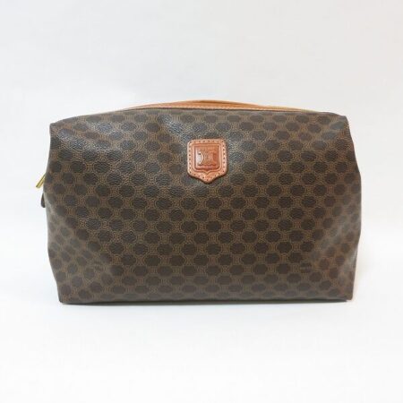 セリーヌのバッグ お買取情報！人気のマカダム柄で安定感のある女性へ