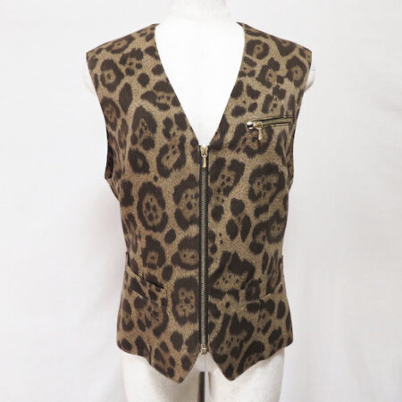 シニア層に人気｜伊太利屋のヒョウ柄 ベストを買取しました