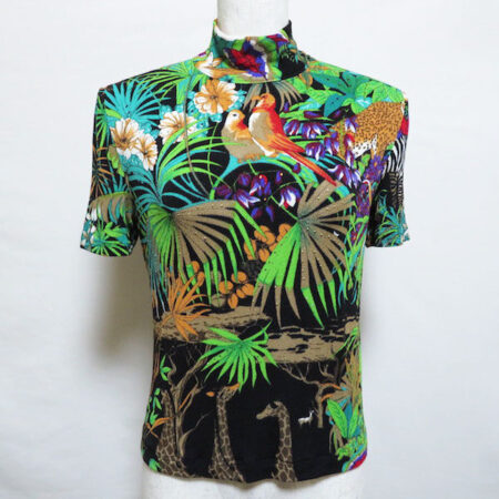 伊太利屋のカットソーを買取しました！女性特有の華×強さを感じる