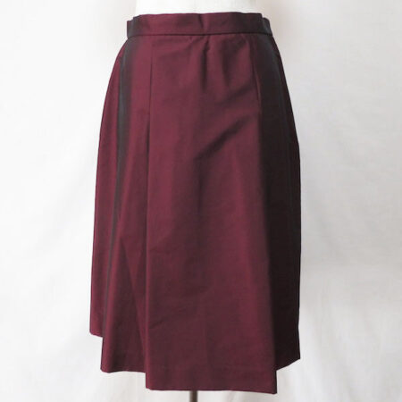 高級感ばっちりなユキトリイのスカートをお買取しました