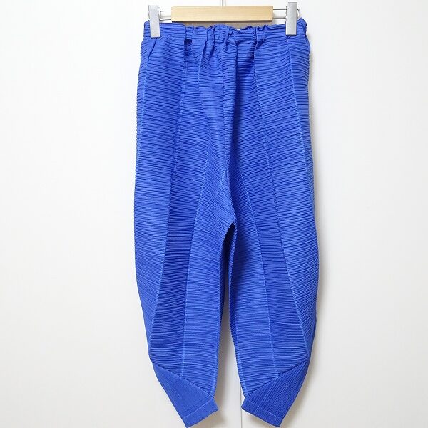 プリーツプリーズのパンツを買取しました｜明るいブルーに気持ちも高まる