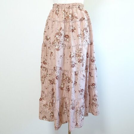 いちごミルクのような可愛さ！カネコイサオのスカートを買取しました