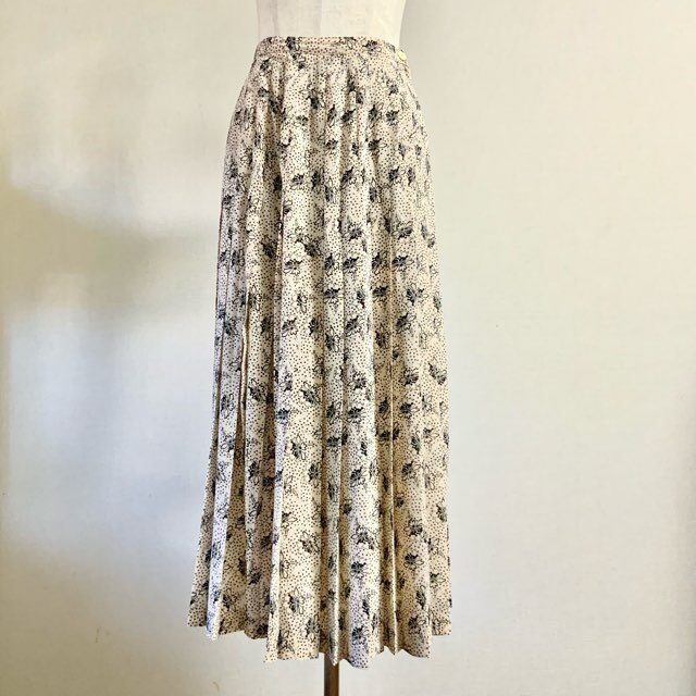 カネコイサオのスカートをお買取 品×可愛らしさの融合