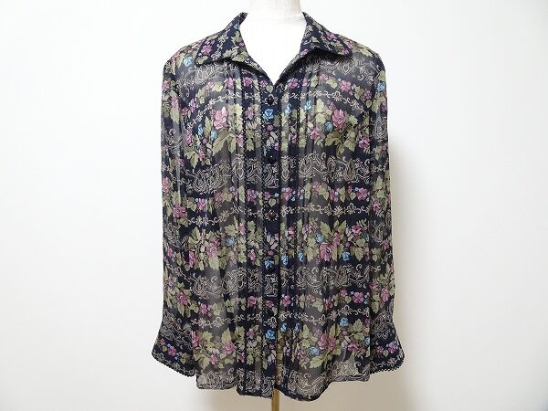レリアンの花柄レースブラウスを買取させて頂きました