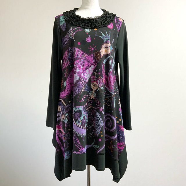 ファンタジー感溢れる トクコのチュニックを買取しました