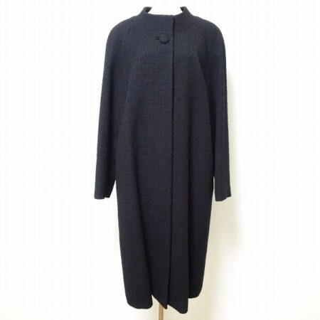 ミセスやシニアも注目ブランド｜ユキトリイの黒コートをお買取