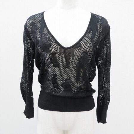 首元もしっとりとアピール シャネルのニットを買取しました