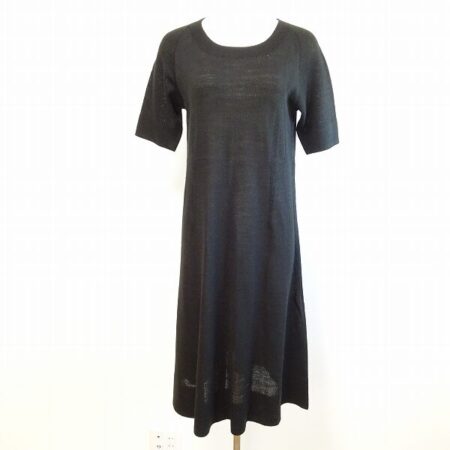 斉藤都世子のニットワンピースをお買取しました！黒×ロングで綺麗めを演出