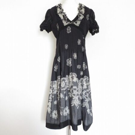 【アルバロッサ ワンピース お買取】お茶目な刺繍に釘付け