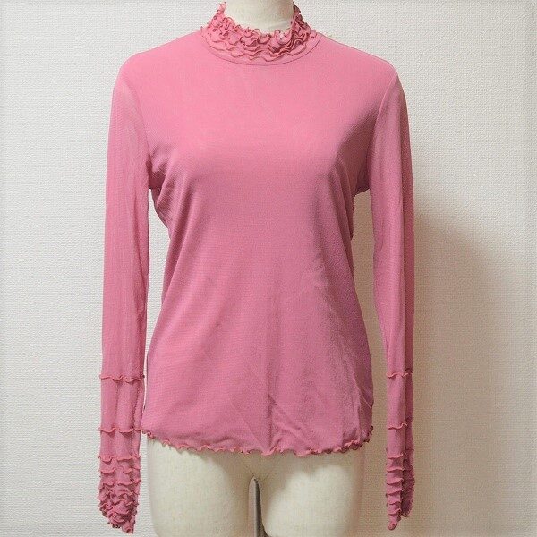 洋服買取情報｜アルバロッサのカットソー！ピンクとフリルの間違いない組み合わせ