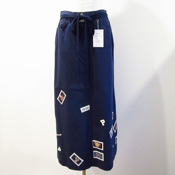 細かなワッペンが可愛い ピンクハウスのスカートを買取しました