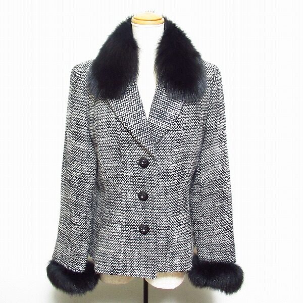 豪華なフォックスファーが色っぽい！イネスのジャケットをお買取