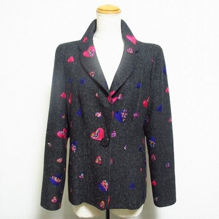 イネスのジャケットをお買取｜キュートなハート柄に惹かれる