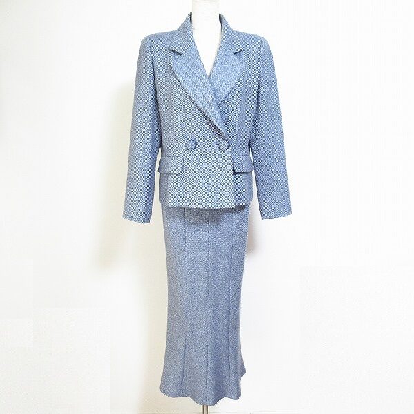 イネス スカートスーツ お買取情報｜やさしい青にどこか安らぐ