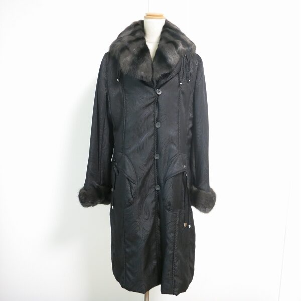 華麗な女性に変身 マダムジョコンダのコートを買取しました