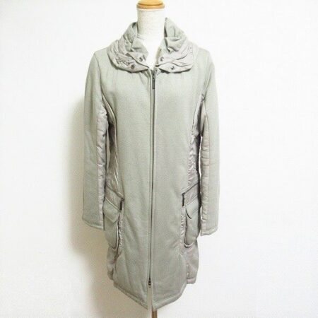 スリムカジュアルに決まる ヒロコビスのコートを買取しました