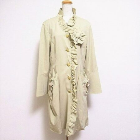 はっきりフリルがアクセント ノンノンドールのコートを買取しました