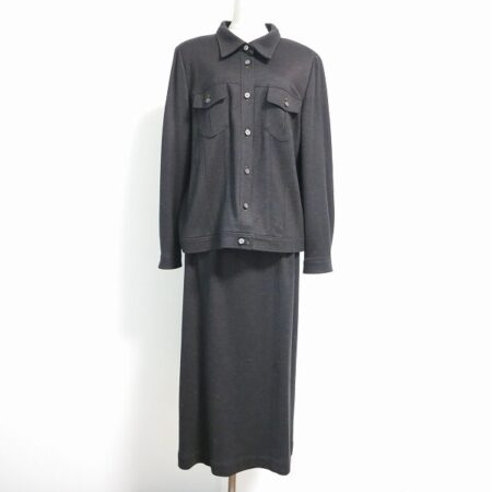 レリアン 洋服買取情報｜ラフなデザインが使いやすいセットアップです