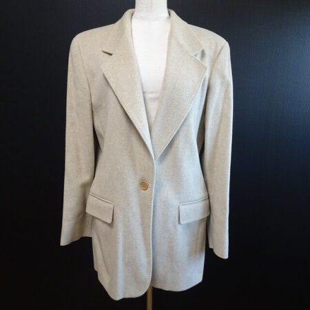 できる女になれる｜マックスマーラのジャケットを買取しました