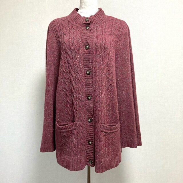 お買取情報【レリアン】上質カシミヤでほっこりするエンジ色のカーディガン