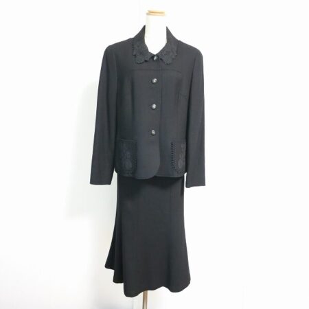 インポートロッサのスカートスーツをお買取｜輝くミセスになれる！