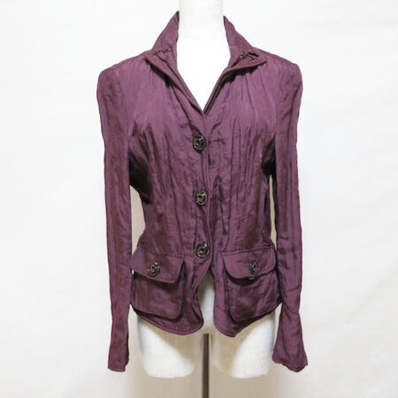 宅配買取にて買取した伊太利屋のジャケットをご紹介！大人な装いが叶うシワ加工