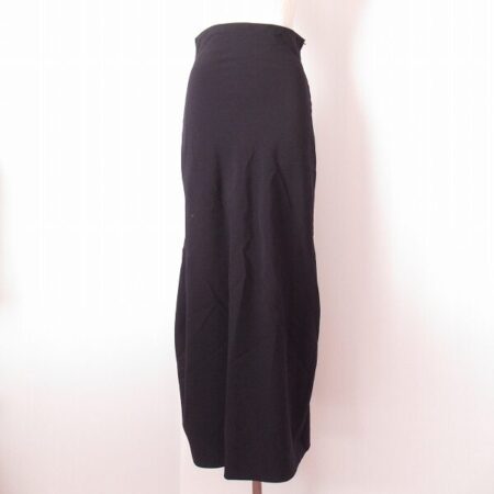 程よく上品なコムデギャルソン スカートを買取しました！