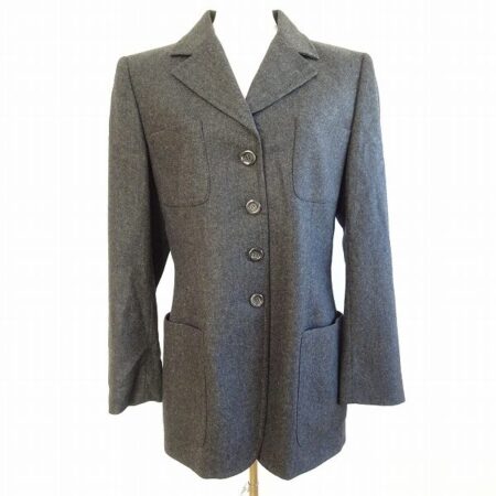 人気のアクリス ジャケットを買取しました！様になるデザインと質の高いカシミヤで高級感を演出