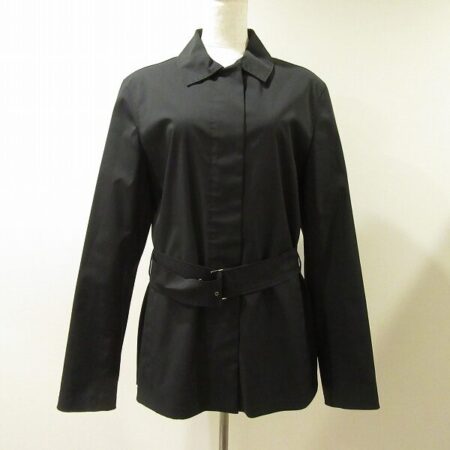 マックスマーラのジャケットをお買取｜真面目過ぎずオシャレに着られる