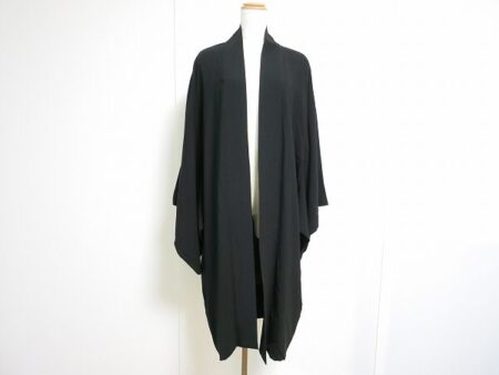 伊太利屋のコートをお買取 着物風にしっとり着られます