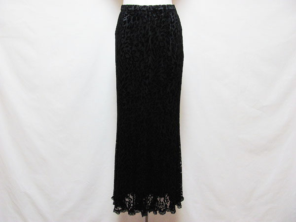 優雅さ溢れる伊太利屋のスカートを出張買取にて買取しました!