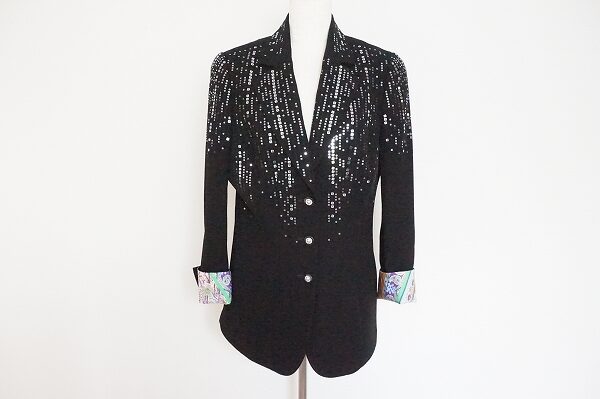 スパンコールが豪華で眩しい 伊太利屋のジャケットを買取しました