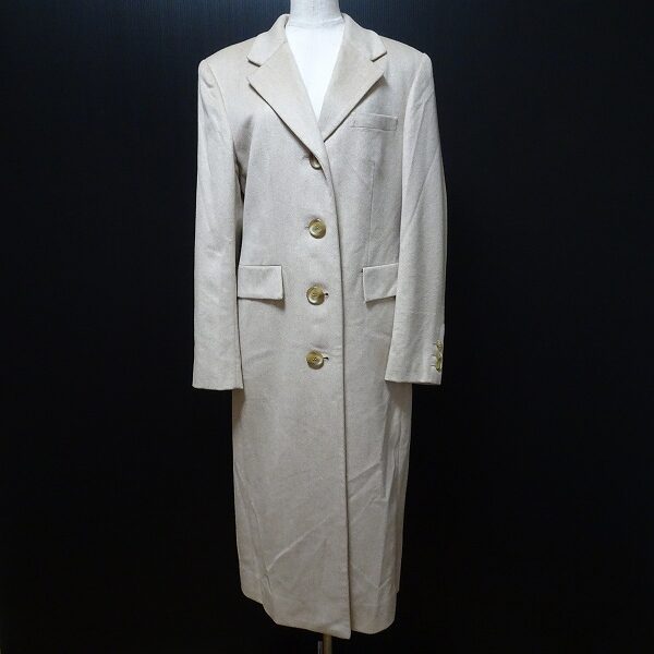 メンズアイテムだけでない！知的な英国屋のコートを買取しました