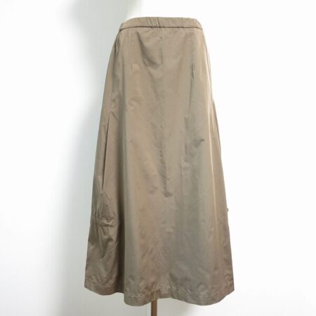 バラ色の暮し スカートを買取しました！フレアとベージュの組み合わせは大人のおしゃれに欠かせません